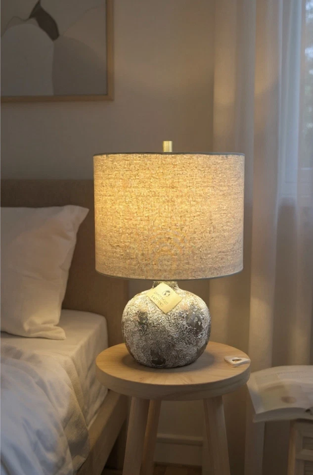 NUEVO Uttermost RETRO MARRÓN BLANCO BRONCE Moon Orb ACENTO Lámpara de Mesa y Pantalla de LINO Foto 2 de 4