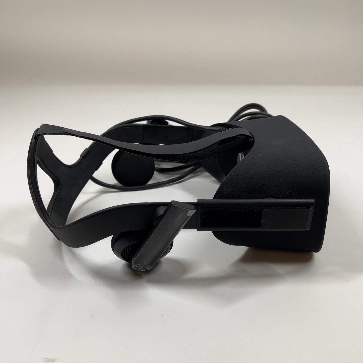 Oculus Rift Standalone All-in-One VR Headset CV1