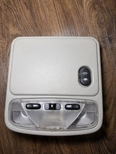 2000-2007 Ford Focus Front Overhead Center Dome Light W/Sunroof