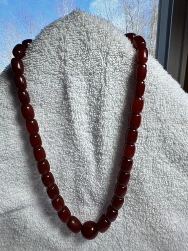Vintage Bakelite Red Bead Necklace 56g Metal Clasp Collectible Jewelry Accessory