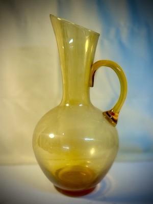 MCM Peedee Pale Harvest Gold/Amber Glass Pitcher /Vase 1960 -70 s