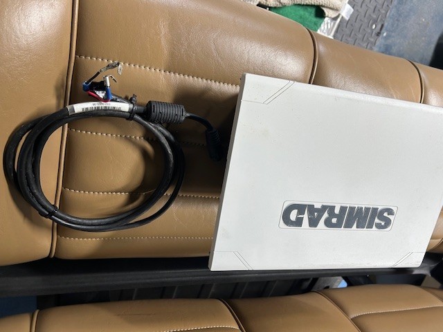 SIMRAD GO12 XSE BOAT DISPLAY MULTIFUNCTION CHARTPLOTTER FISHFINDER SONAR RADAR