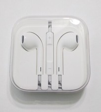 Apple iPhone Wired Earphones With Case