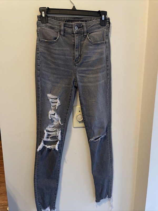 American Eagle Next Level Stretch Super Hi Rise Jegging Size 0 Distressed