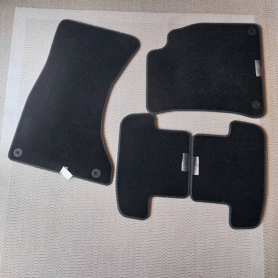 AUDI A5 QUATTRO Carpet Floor Mat Black Set of 4 Front and Back 2009-2011 - Image 2 of 4