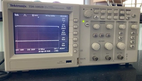 Tektronix TDS 1002B Oscilloscope , Two CH, Storage, Excellent Condition - Picture 1 of 9