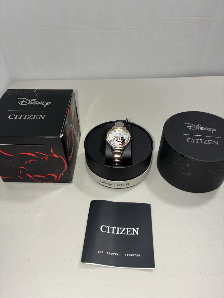 Citizen Eco-Drive FE7044-52W Relógio Feminino Mickey Mouse Cristal - Novo Com Etiquetas - Imagem 2 de 4