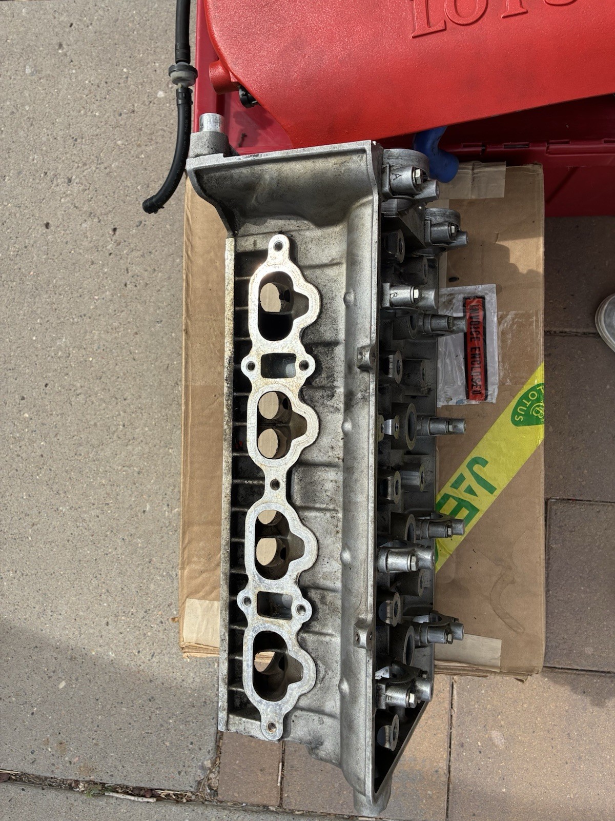 Lotus Esprit V8 918 Cylinder Head RH Bank Needs Repair