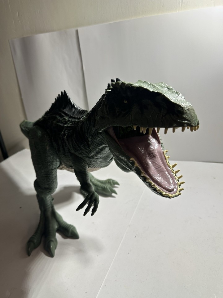 Figurine Super Colossal Giganotosaurus Jurassic World Dominion 2021 NEUVE | Mattel Grand Dinosaure