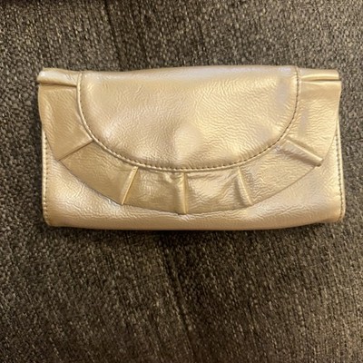 BAEKGAARD Champagne Patent Leather Ruffle Wallet Trifold Genuine Leather Gold 