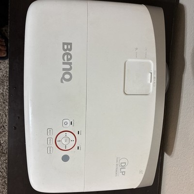 BenQ HT2150ST DLP Home Theater/Gaming Projector 1080p Short Throw. HDMI