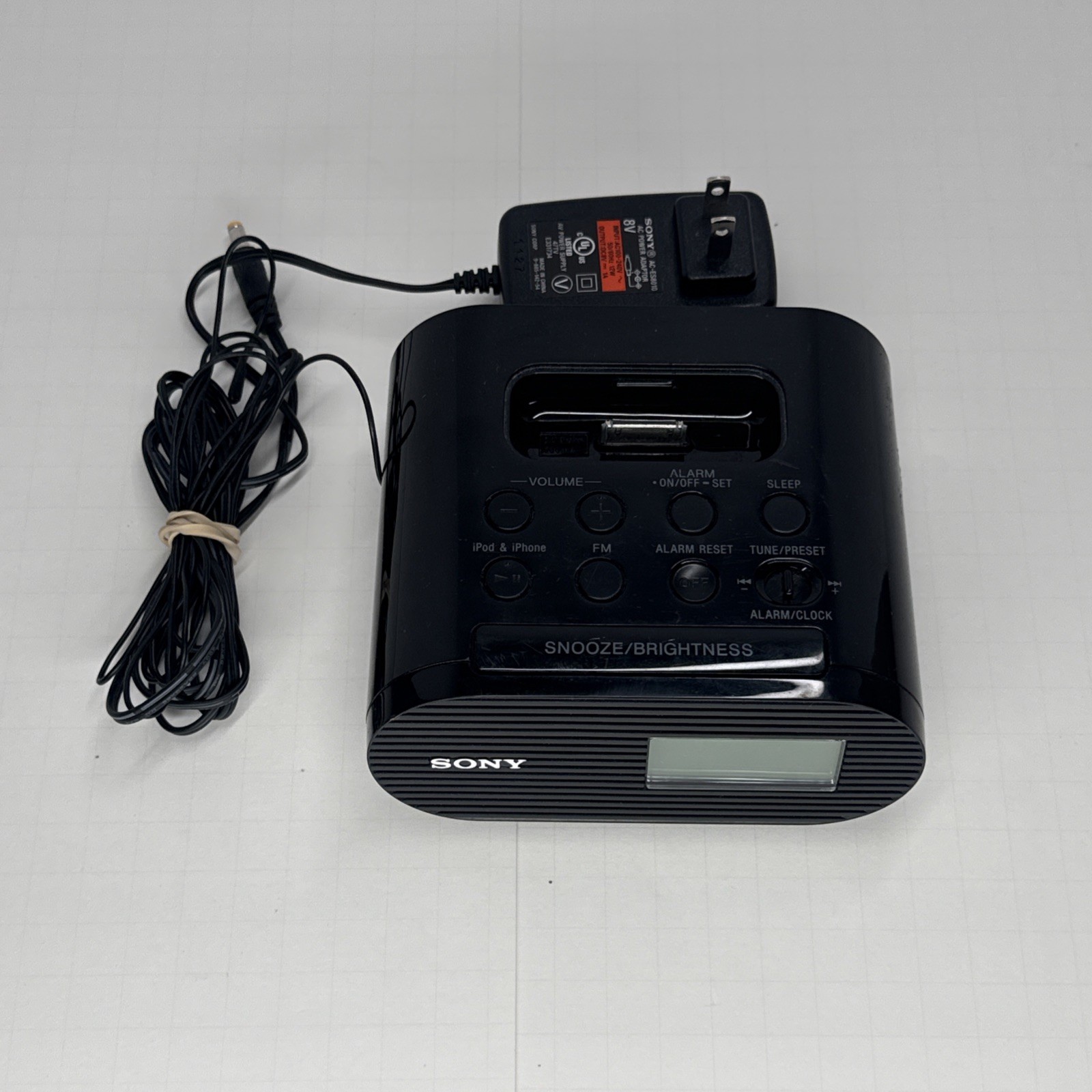 Sony ICF C 05 IP 30 Pin i Phone/i Pod Clock Radio Speaker Dock Tested w/ AC Adapter photo Sony ICF C 05 IP 30 Pin i Phone/i Pod Clock Radio Speaker Dock Tested w/ AC Adapter featured image
