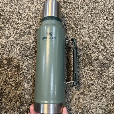 NEW! Stanley Classic Legendary 1.5 QT Bottle, Hammertone Green Engraved