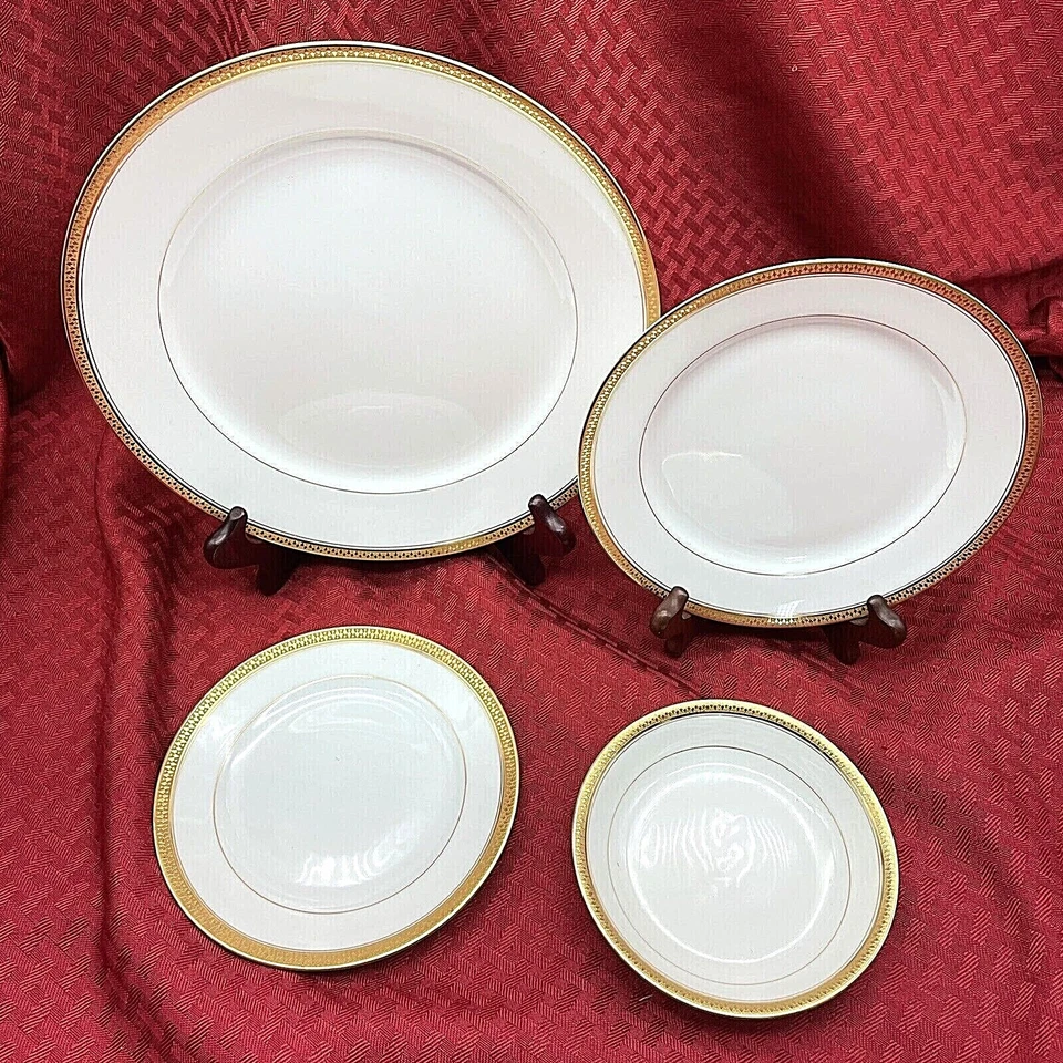 NORITAKE WASHINGTON DINNERWARE - 4 PIECE PLACE SETTING - Image 2 of 3