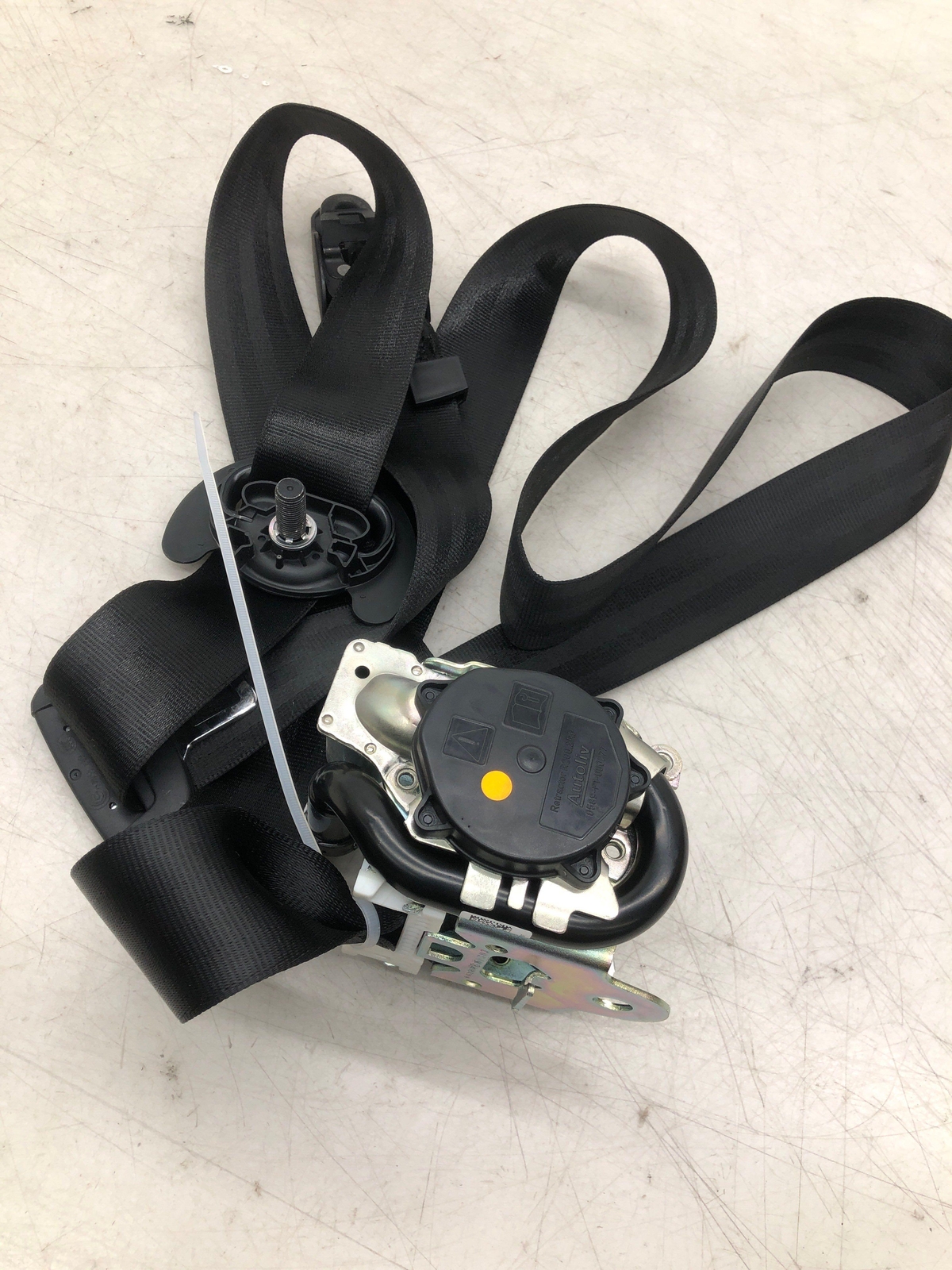 2016-2020 BENTLEY BENTAYGA 3RD ROW REAR LEFT DRIVER SIDE SEAT BELT RETRACTOR BLK