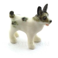 Puppenhaus Miniatur Stehend Schwarz Und WeißEr Terrier