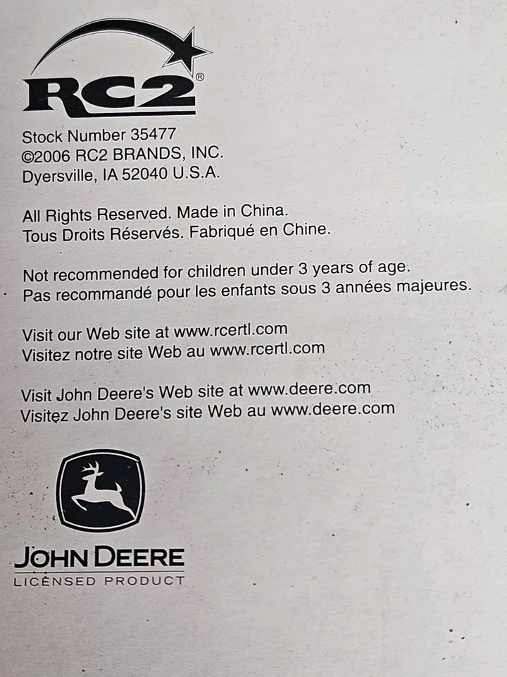 Bulldozer John Deere 2006 1/64 y remolque para caballos 2006 3 piezas #37014 y #37290 Foto 4 de 4