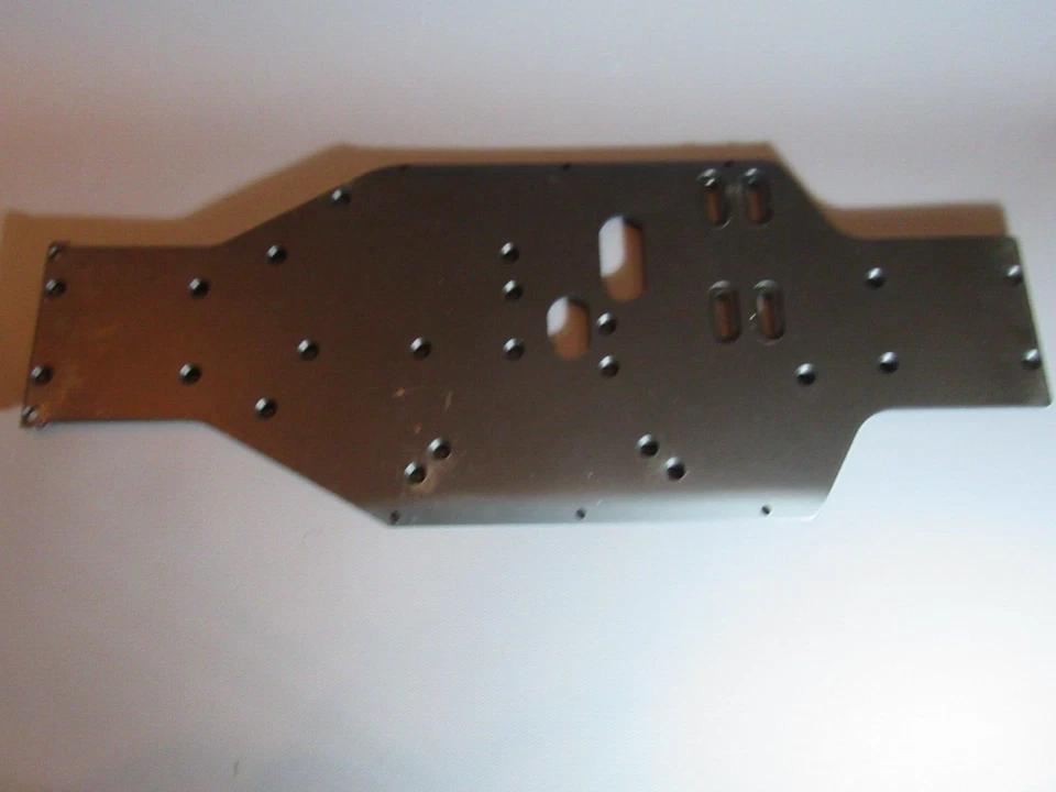 A614 T2M Chassisplatte Schwarz Aus Aluminium 1:8 L 40,3 Cm Modellbau - Bild 2 von 4