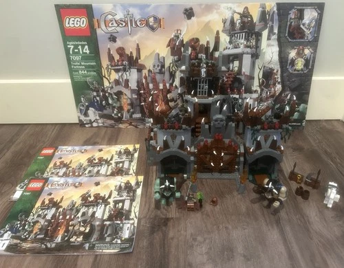 LEGO 7097 Castle: Trolls' Mountain Fortress 99% COMPLETE + 3 Figs + Inst + Box!