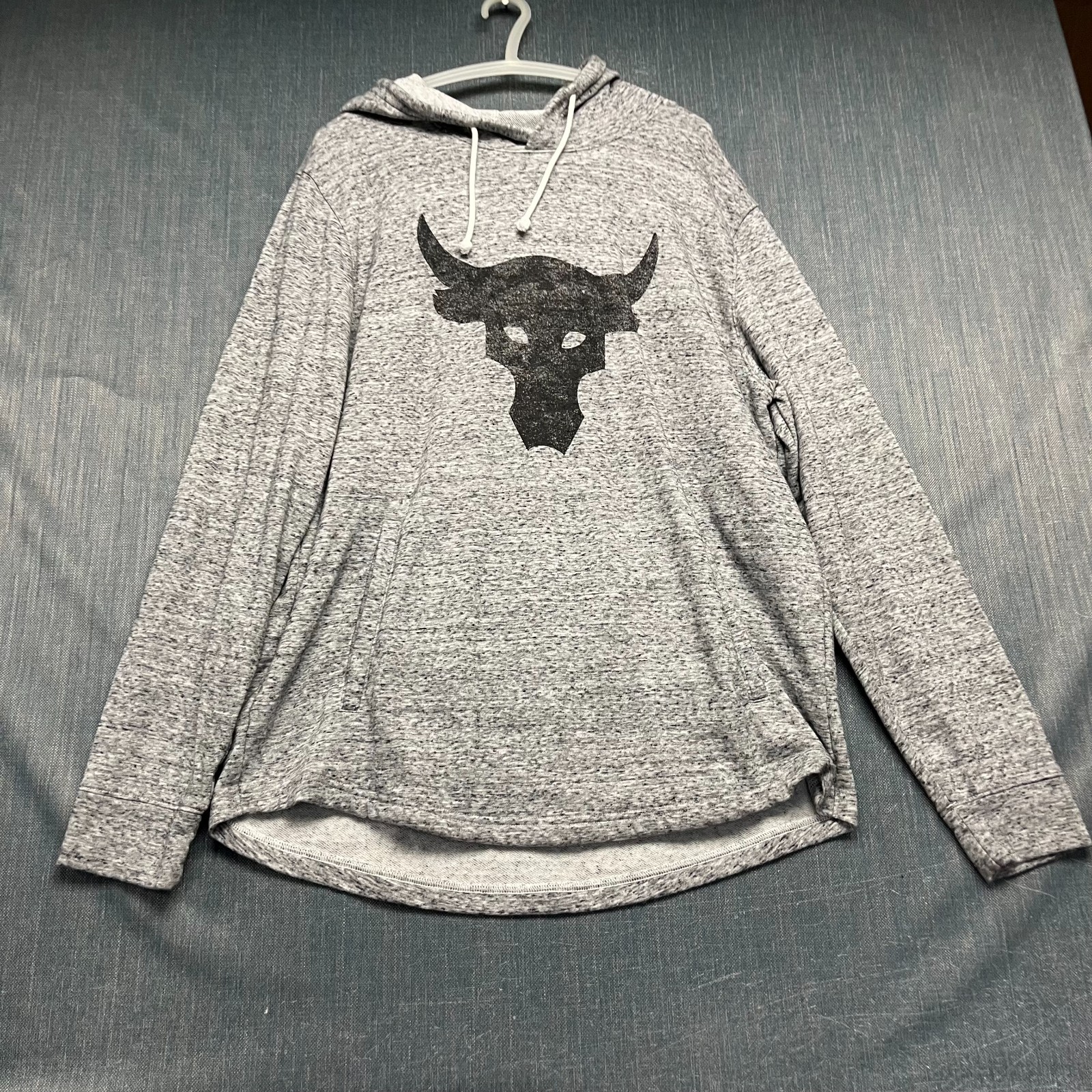 Under Armour Men's Hoodie Size XXL Grey Project Rock Brahma Bull Fleece Pullover