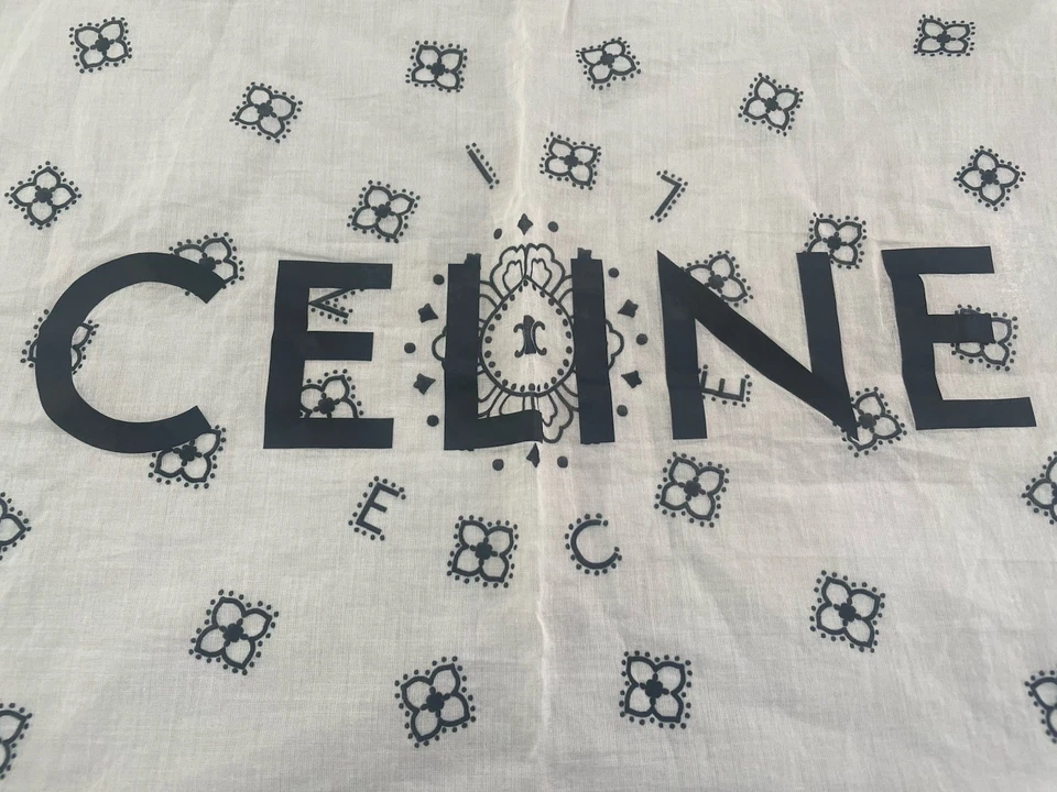 Bandana de algodón Celine 22 x 21 pulgadas 100 % algodón Foto 3 de 4