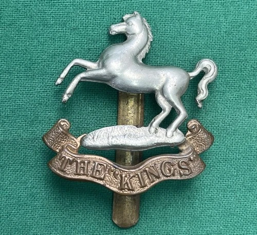 WW1, The King's (Liverpool Regiment) Genuine British Army Military Cap Badge