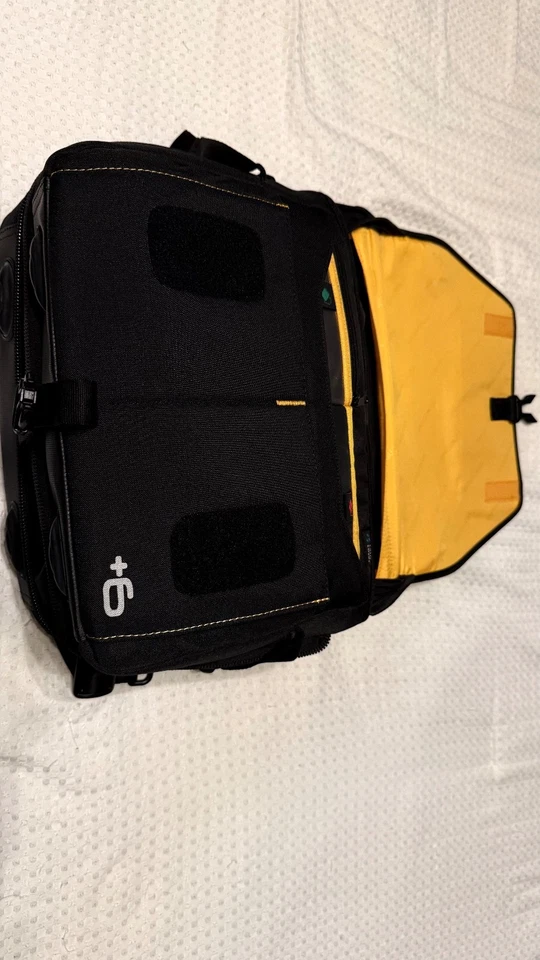 Bolso Mensajero VANGUARD | Negro | Alta Rise 28 Foto 2 de 4