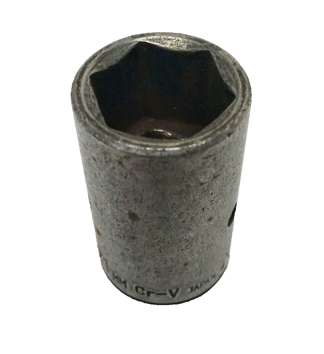 Flip Socket 19 mm 21 mm Marked 4Y Japan, 1/2
