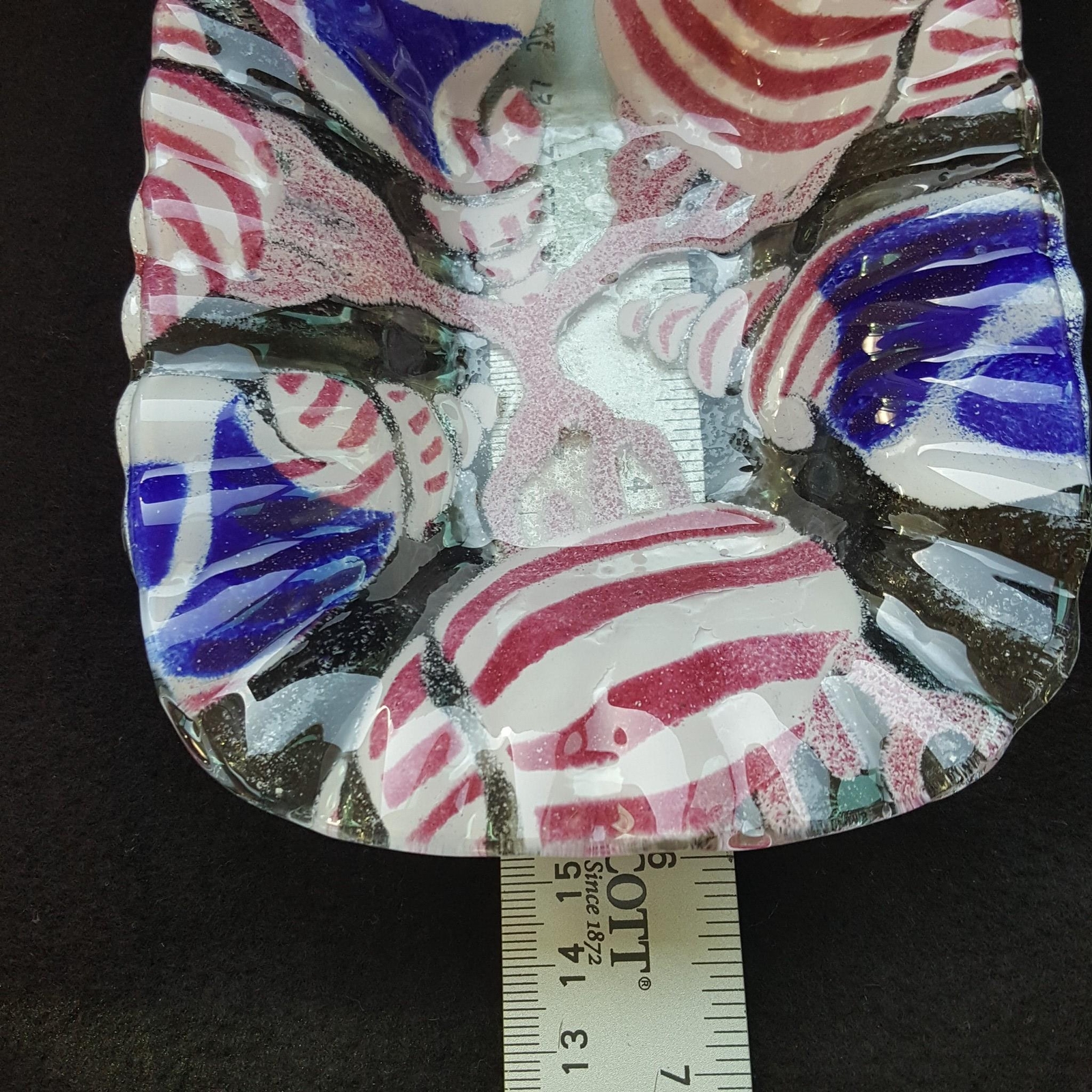 Sydenstricker Glass Plate Seashells Fused Art Glass Red White Blue 5 x