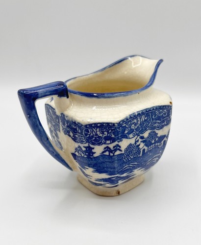 Pre-war Japanese Vintage Blue Willow Creamer Pitcher, Transferware - Picture 6 of 9