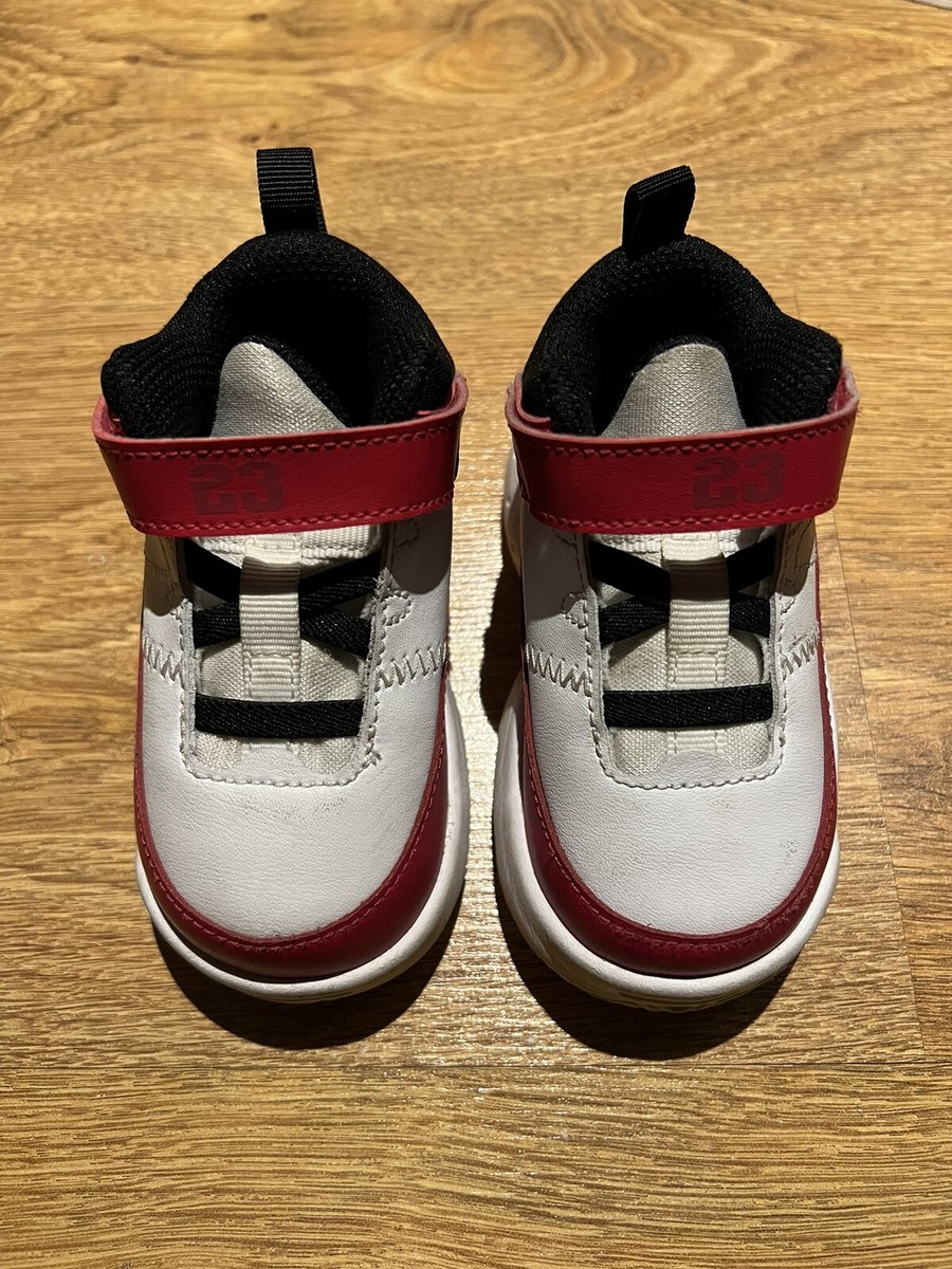 Nike Air Jordan Max Aura Children Kids Youth White Red Shoes 5C