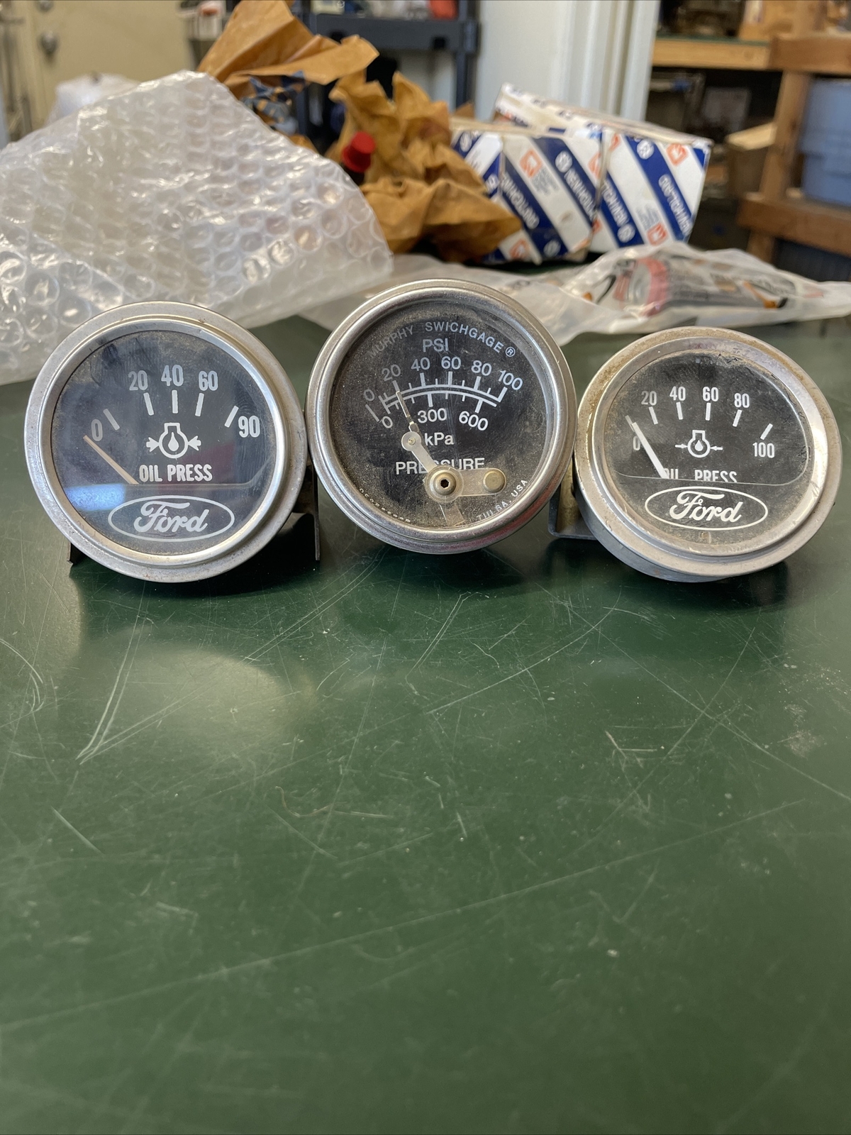 FORD LOT MURPHY OIL PRESSURE GAUGE CONSTRUCTION EQUIPMENT & WOOD
