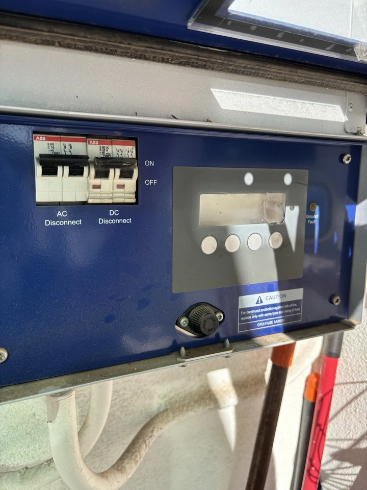 Inversor solar Fronius IG 3000 conectado a la red Foto 2 de 3