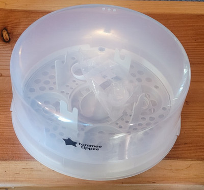 Tommee Tippee MicroSteam Microwave Sterilizer Baby Bottle Cleaner Fits 4 Bottles