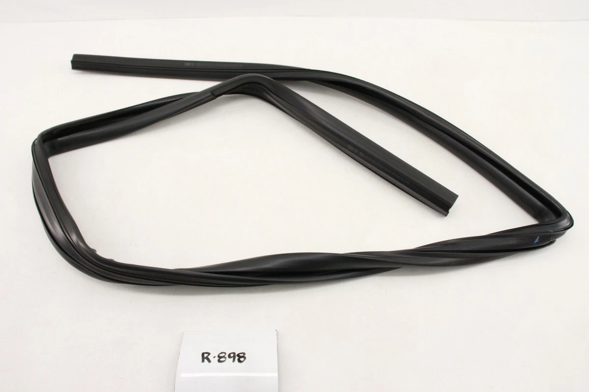 New OEM Weather Strip Seal Door Front Endeavor 2004-2011 RH 