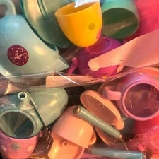 YOU PICK Replacement Misc Toy Plastic Dishes Cups Saucers Plates Utensils Bowls