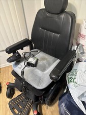 Quantum Q6 Edge Power Wheelchair