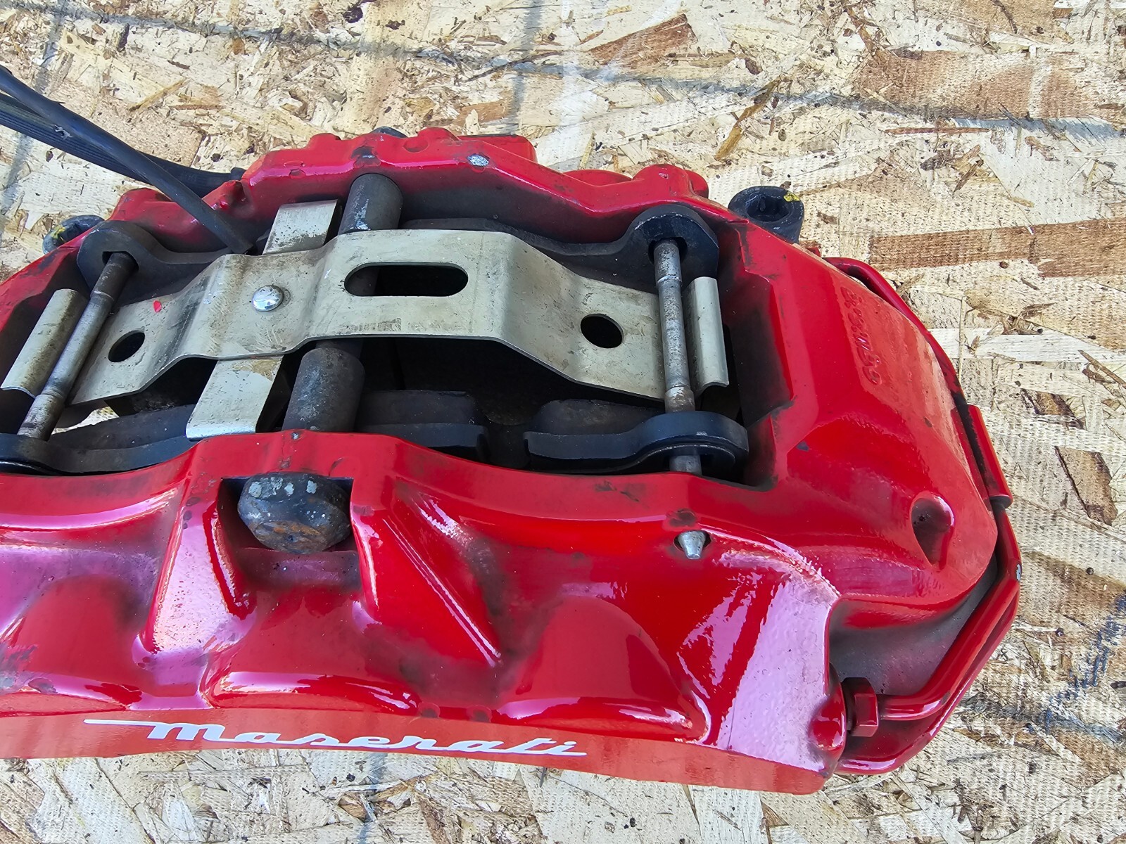 FRONT LEFT SIDE BRAKE CALIPER BREMBO OEM 36k 08-19 MASERATI GRANTURISMO M145