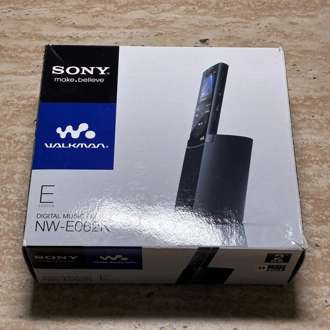 Station d'accueil haut-parleur Sony Walkman NW-E062K noire en boîte presque...