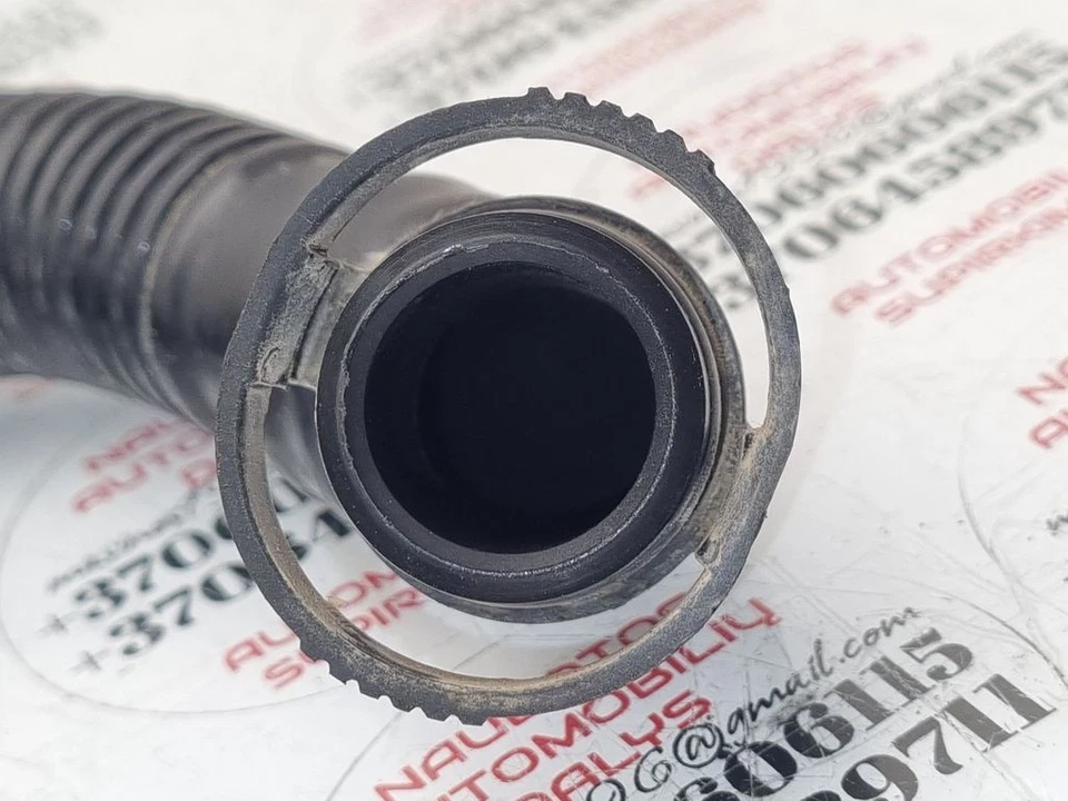 Audi A6 S6 C5 4B 2003 Petrol breather pipe hose 078133817M RKD32370 - Image 3 of 4