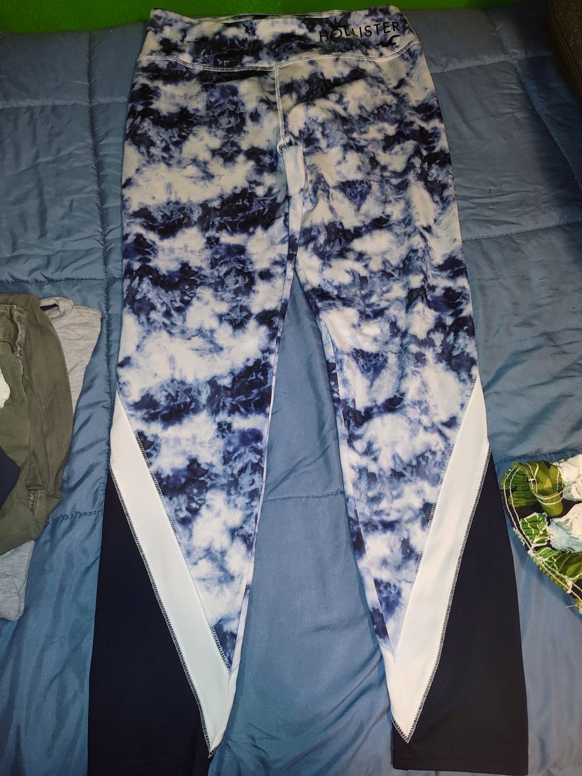 Hollister Women's Tie Dye Ankle Leggings Blue White Size L Stretch Yoga