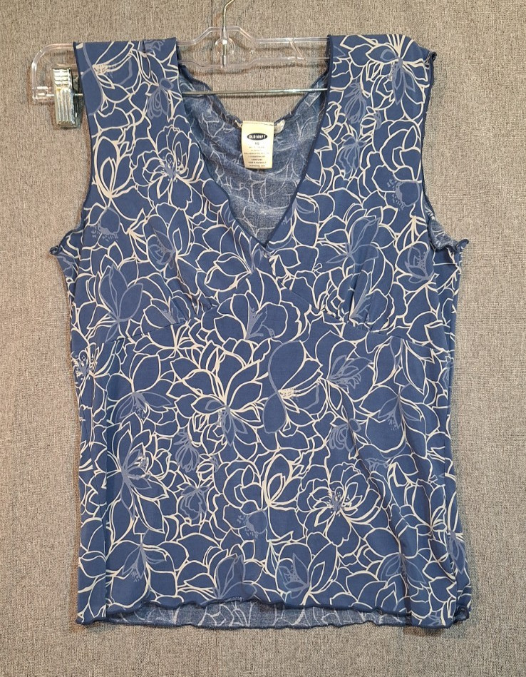 Old Navy Blue Floral V-Neck Sleeveless Top Tank blouse Size XS