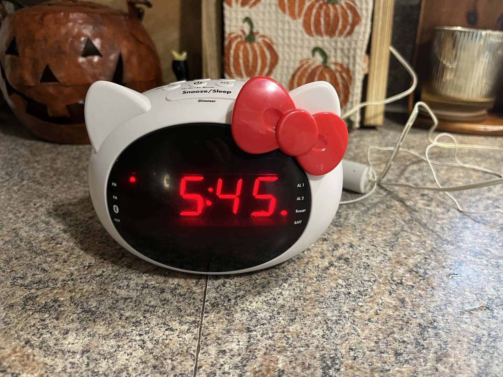 iHome Hello Kitty Bluetooth Dual Alarm Clock Radio Speaker