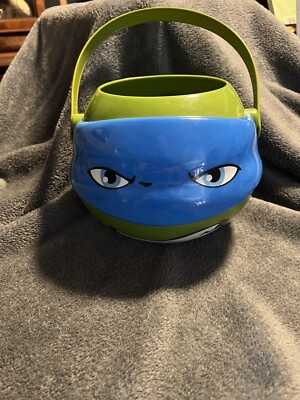 Teenage Mutant Ninja Turtle Hard Plastic Easter/Halloween Bucket Basket Leonardo
