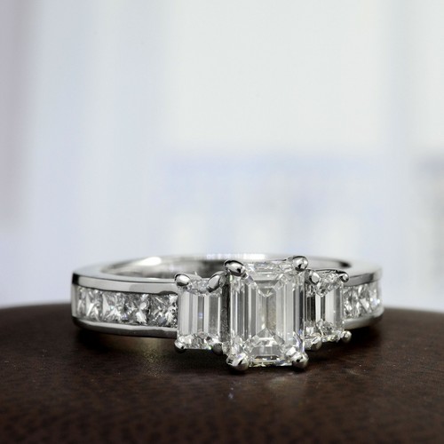 Natural 2.00 Ctw Emerald Cut 3 stone Engagement Diamond Ring F, VVS2 GIA 14k WG - Picture 3 of 4