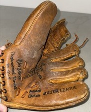 Vintage Regent Professional Model BG-121-5 Genuine Cowhide Baseball Glove Mitt