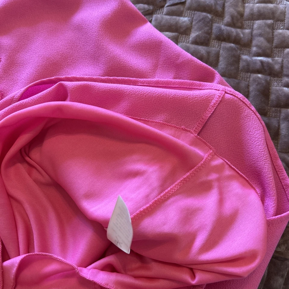 Anthropologie Everly Sz Medium Dress Bright Pink Shift Sheath Embroidered Barbie - Image 4 of 4