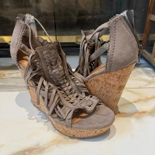 Not Rated Women’s Faux Suede Fringe Cork Wedges Taupe Size 9.5