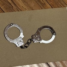 Trick Handcuffs Costume Escape