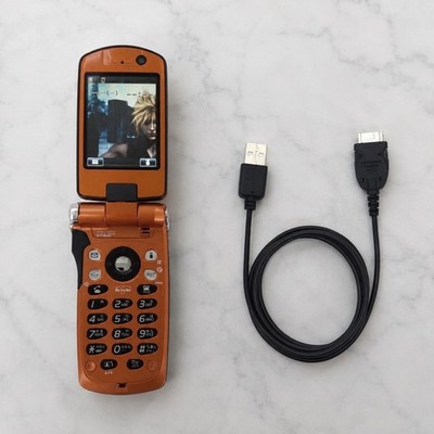 Docomo FOMA P900iV Final Fantasy VII Cloud Phone Orange Tested Working Japan